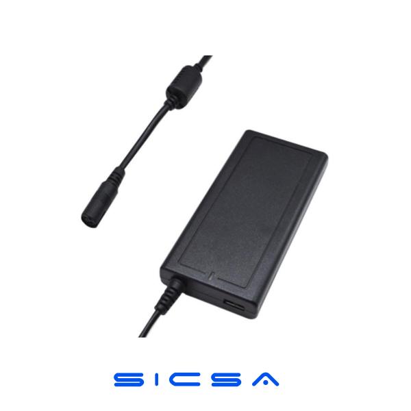 ADAPTADOR UNIVERSAL PARA LAPTOP NOVA PA091EDN001C CON 12 CONECTORES INTERCAMBIABLES 90W 50/60HZ 1.8A AUTO SENSING NEGRO